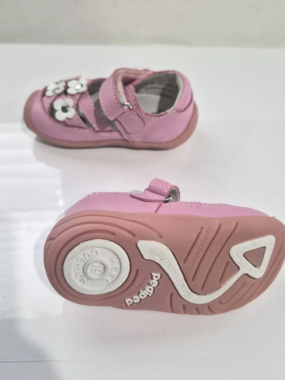 pediped Pink Toddler Mary Jane Shoes with White Flower Accents Size 4-4.5 US